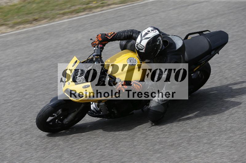 /10 20.04.2026  Pluess Moto Sport ADR/Freies Fahren/88